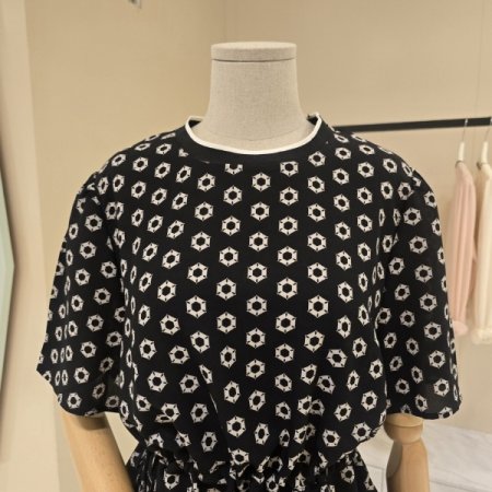 프린트 라운드 스트링 시폰블라우스