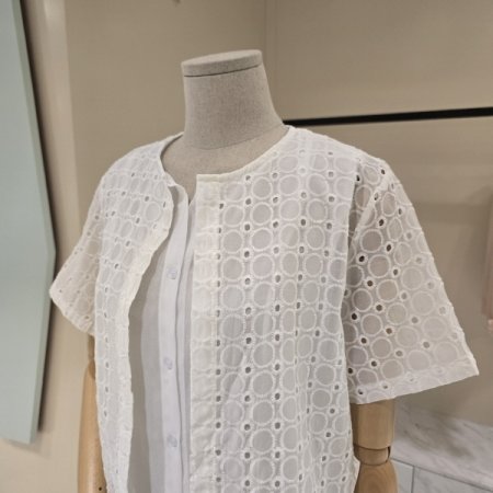 이중펀칭 시폰배색 린넨 블라우스