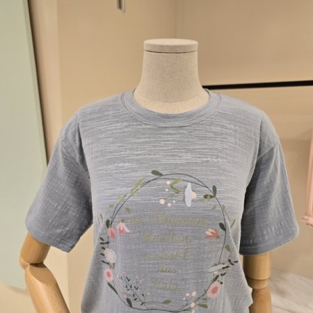플라워 레터링 라운드 티셔츠