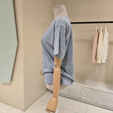 플라워 레터링 라운드 티셔츠