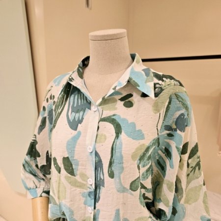 민트 플라워 큐빅 루즈핏 블라우스