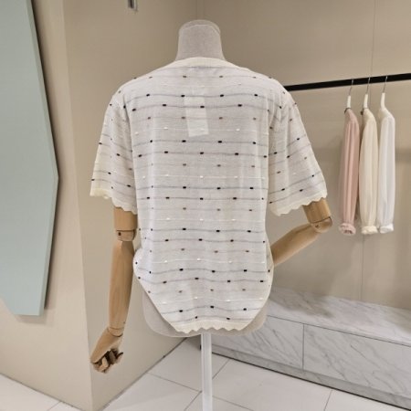 라운드 단가라 패턴 니트