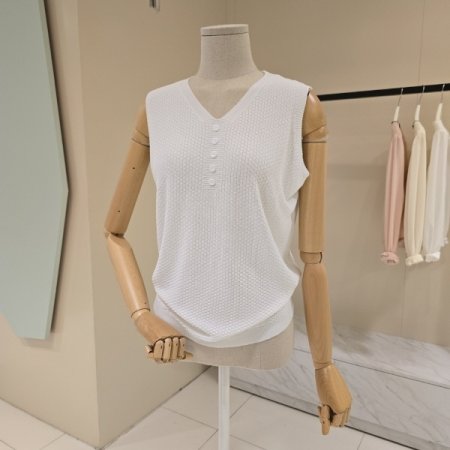 단추 브이넥 민소매니트