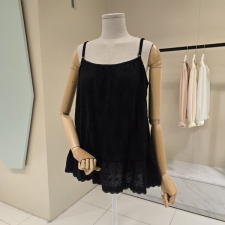 민소매 자수 포인트 티셔츠