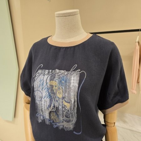 다트소매 라인배색 라운드티셔츠