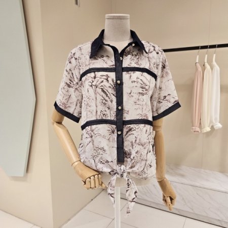 나염 배색 디테일 카라블라우스