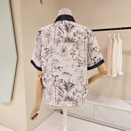 나염 배색 디테일 카라블라우스