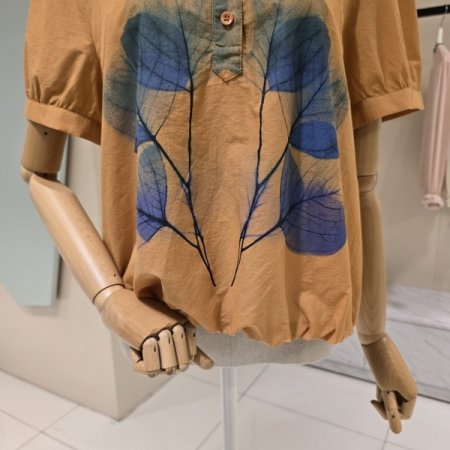 반오픈 푸르나 블라우스