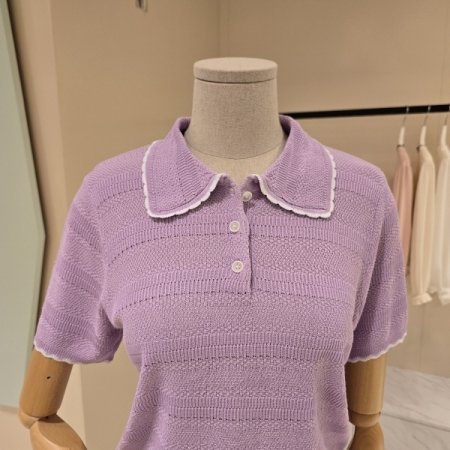 라인배색 펀칭 카라니트