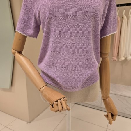 라인배색 펀칭 카라니트