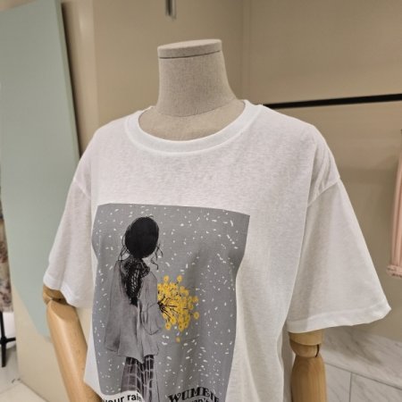 박시핏 꽃비 레터링 라운드티셔츠