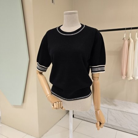 라운드 핀소매 니트