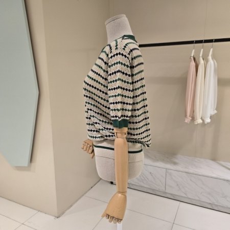 배색 펀칭 라운드니트