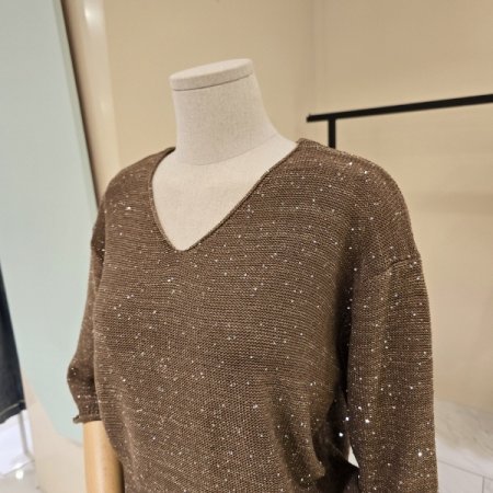 7부 비즈 브이넥 니트