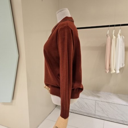 언발 스톤 카라 니트