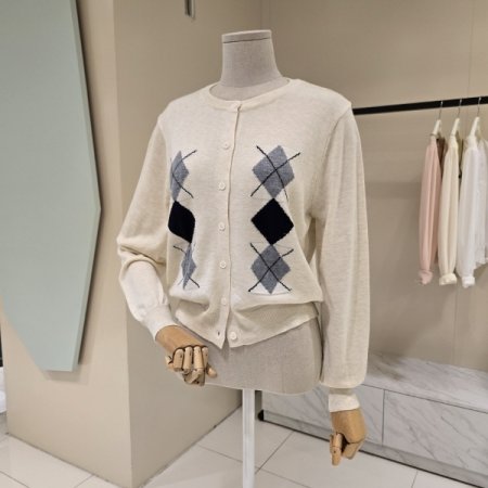 다이아 라운드 니트가디건