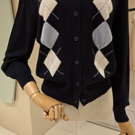 라운드 다이아 니트가디건