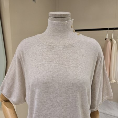 루즈핏 캐시혼방 폴라니트