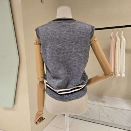 꽈배기 브이넥 니트조끼