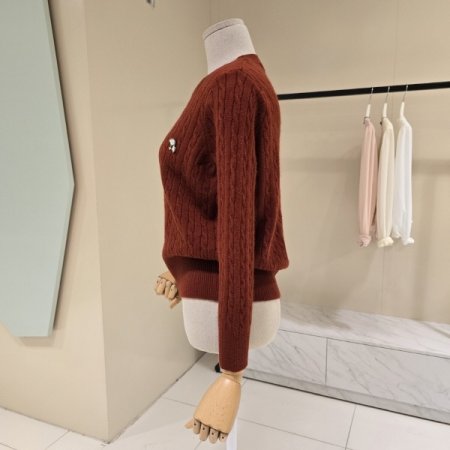 은행장식 라운드 꽈배기니트