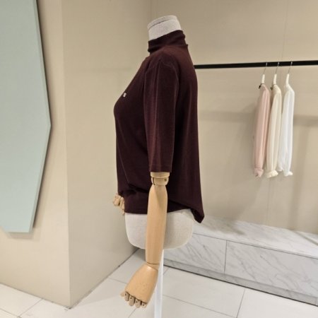 터틀넥 심플 티셔츠