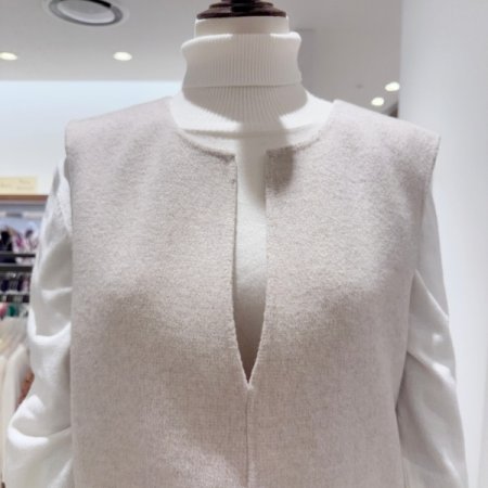 울캐시 핸드 슬릿베스트