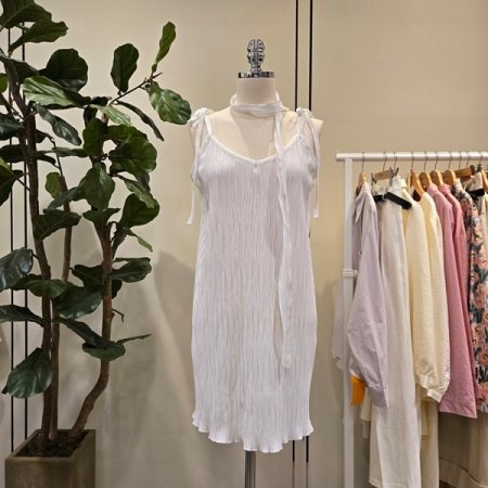 머플러민소매원피스