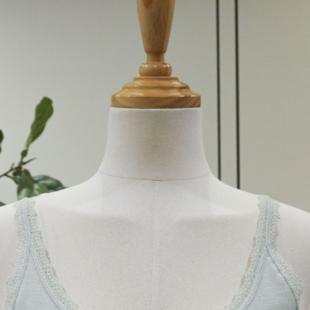 티쉬캡내장민소매티셔츠