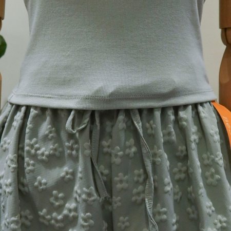 티쉬캡내장민소매티셔츠