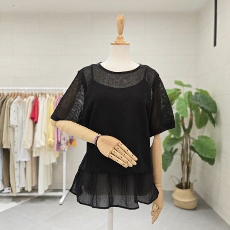 니트배색반팔블라우스