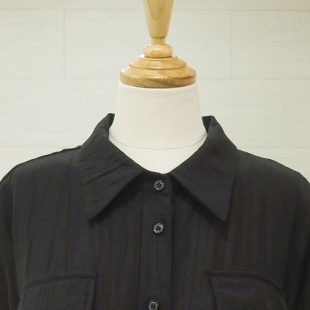 카라주름민소매원피스