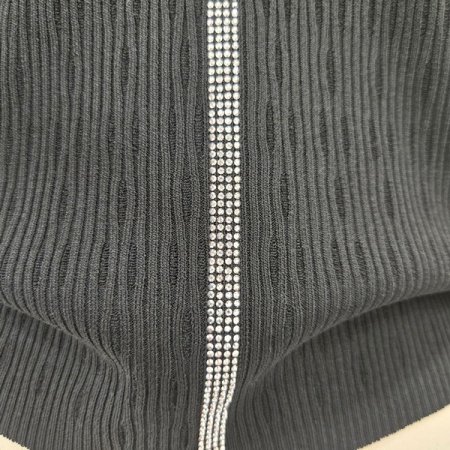 큐빅라인민소매니트