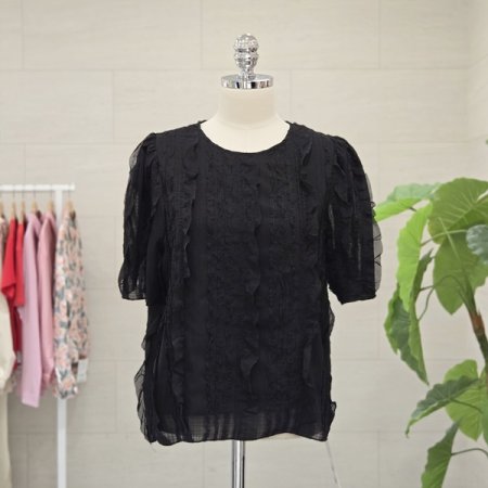 크림러플블라우스