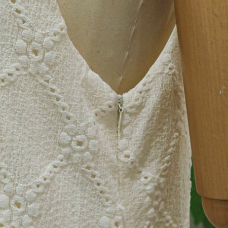 로그펀칭레이스원피스