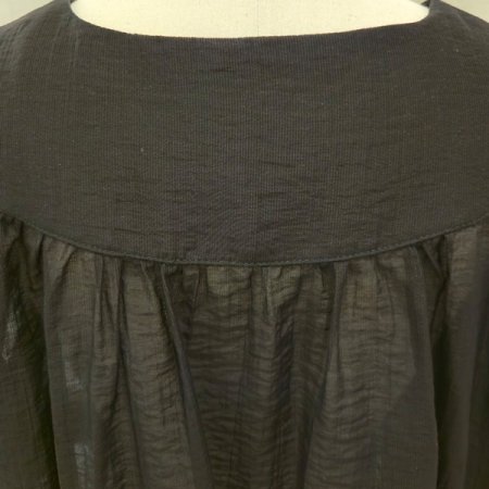 크링클라운드반팔블라우스