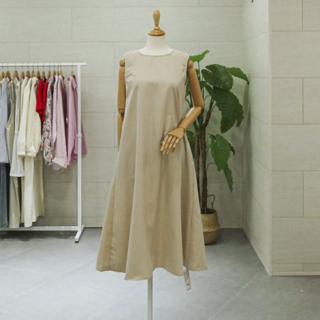 맥시롱민소매뒤트임원피스