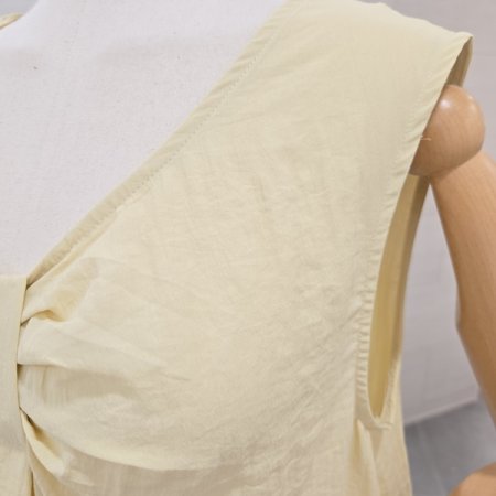 리본민소매블라우스