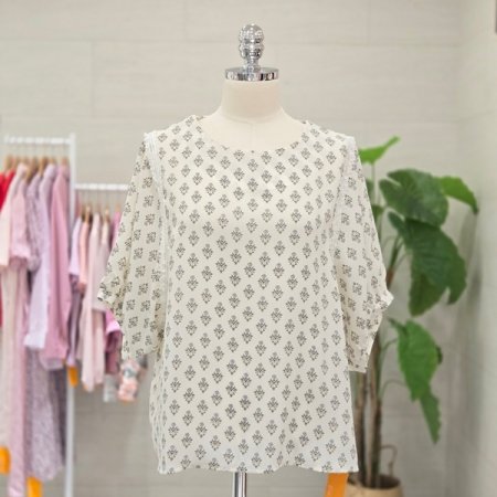 찰랑플라워반팔블라우스