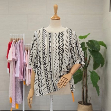 찰랑프린팅반팔블라우스