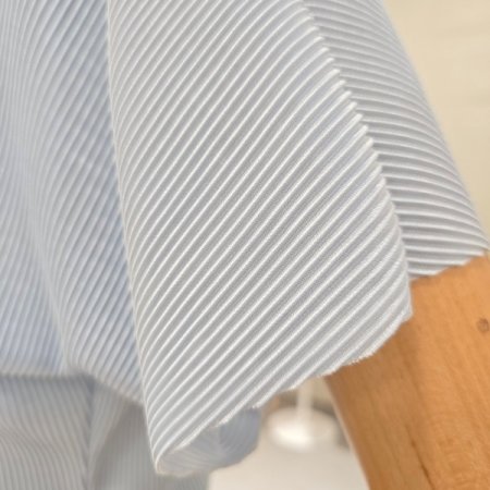 모리플리츠보트넥티셔츠