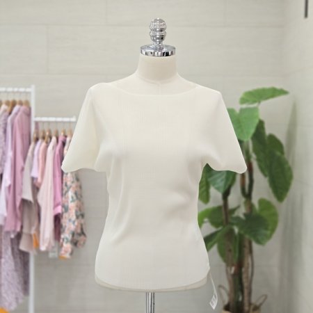 모리플리츠보트넥티셔츠