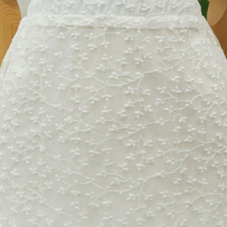 자수포인트배색스커트