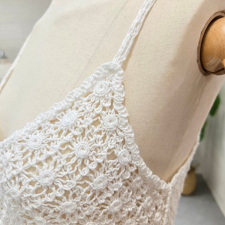 모티브민소매블라우스