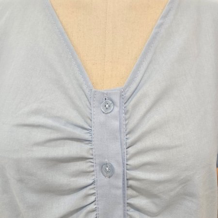 소보루셔링반팔블라우스