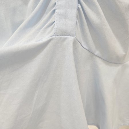 소보루셔링반팔블라우스