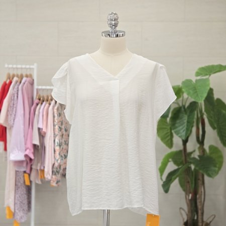 리코타캡소매블라우스