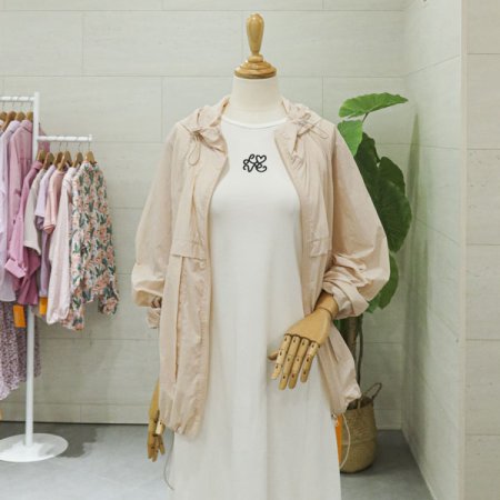 후드스트링바람막이점퍼