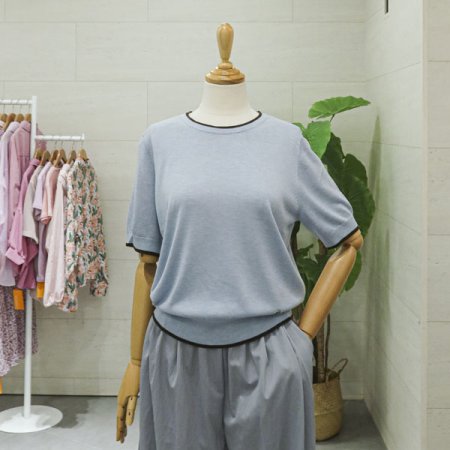 미우라운드반팔니트