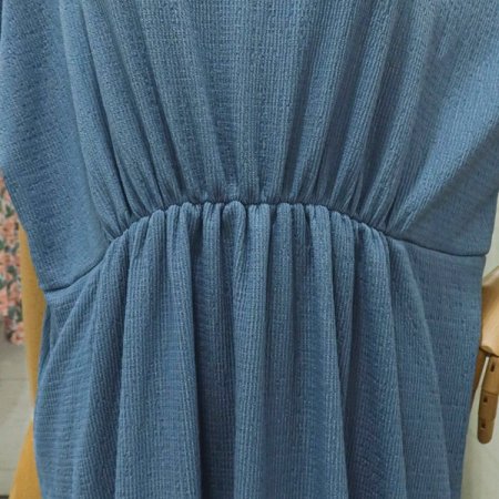 보잉브이넥셔링원피스