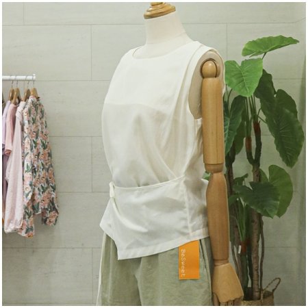 허리랩민소매블라우스